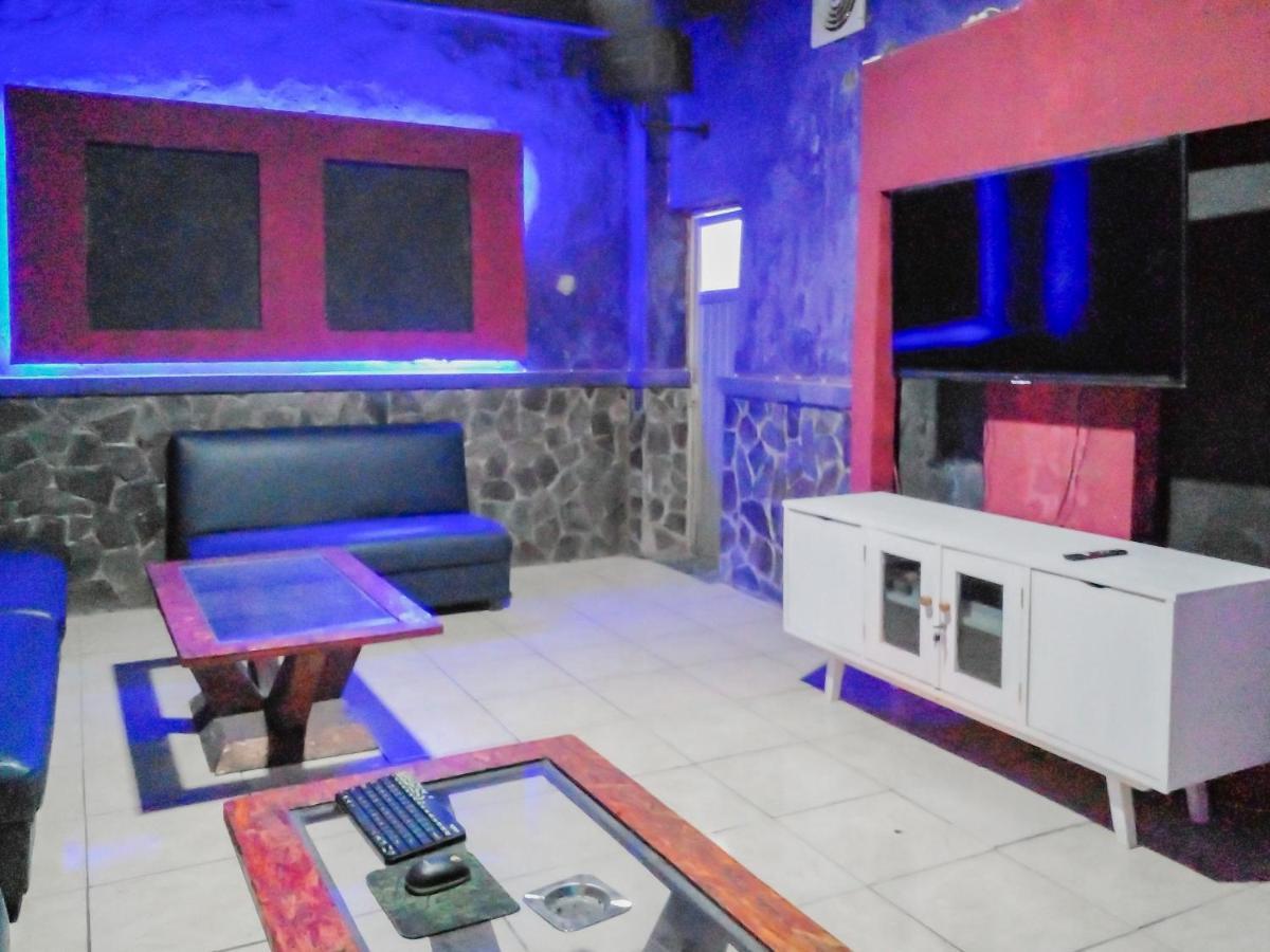 Urbanview Hotel Rio Life House Cianjur By Reddoorz Esterno foto
