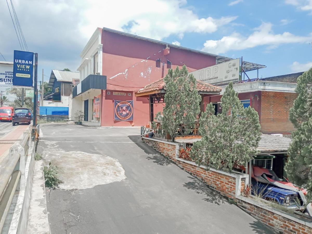 Urbanview Hotel Rio Life House Cianjur By Reddoorz Esterno foto