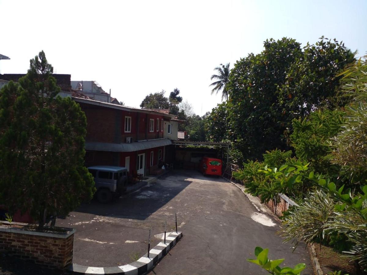 Urbanview Hotel Rio Life House Cianjur By Reddoorz Esterno foto